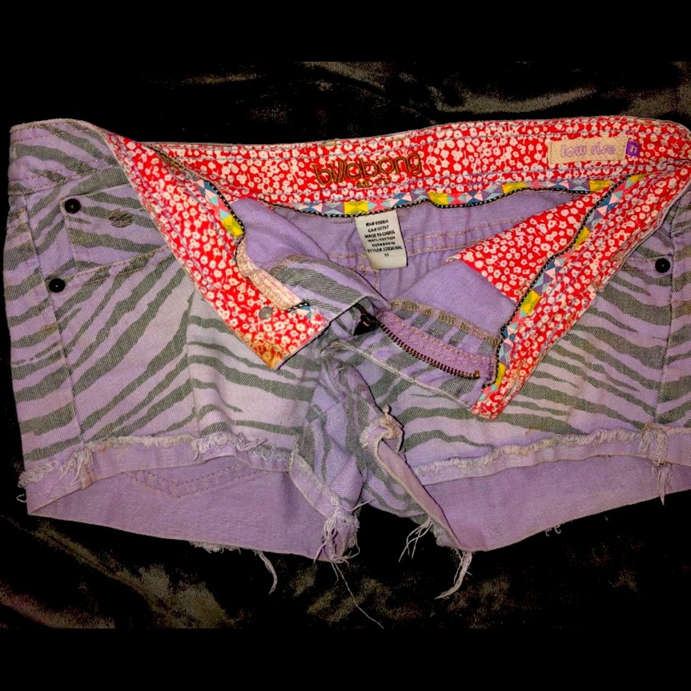 Billabong shorts- size 29